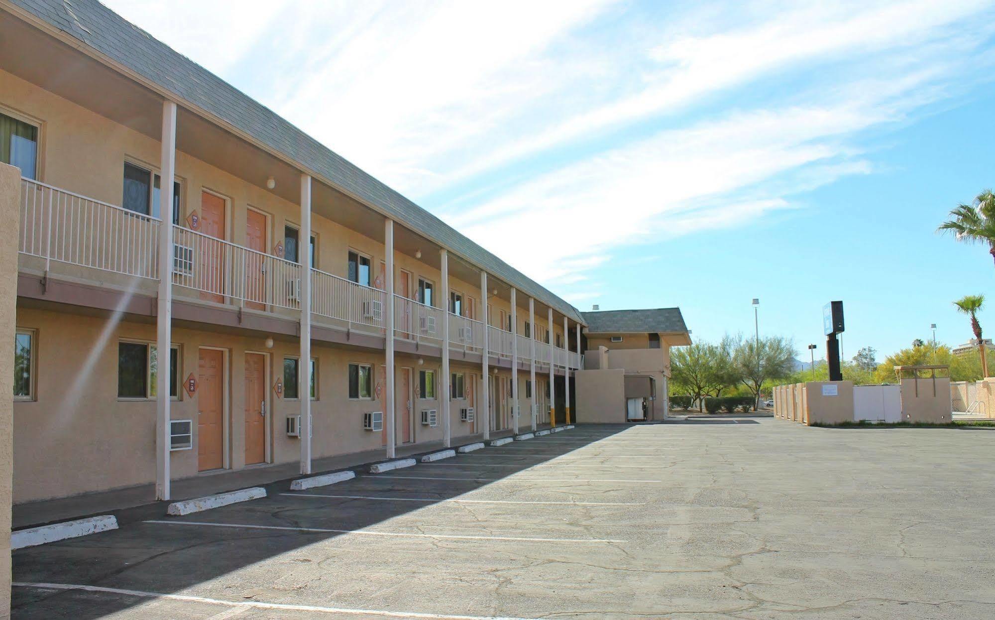 Stone Inn Extended Stay U Of A Tucson Exterior photo